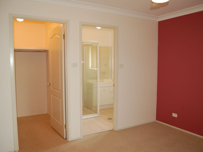 37 Lady Laurel Drive, Blue Haven NSW 2262