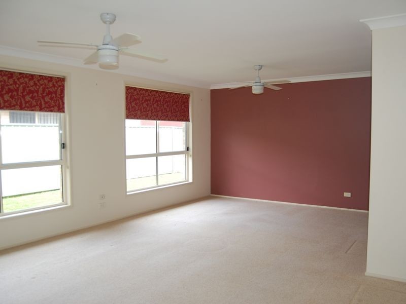 37 Lady Laurel Drive, Blue Haven NSW 2262