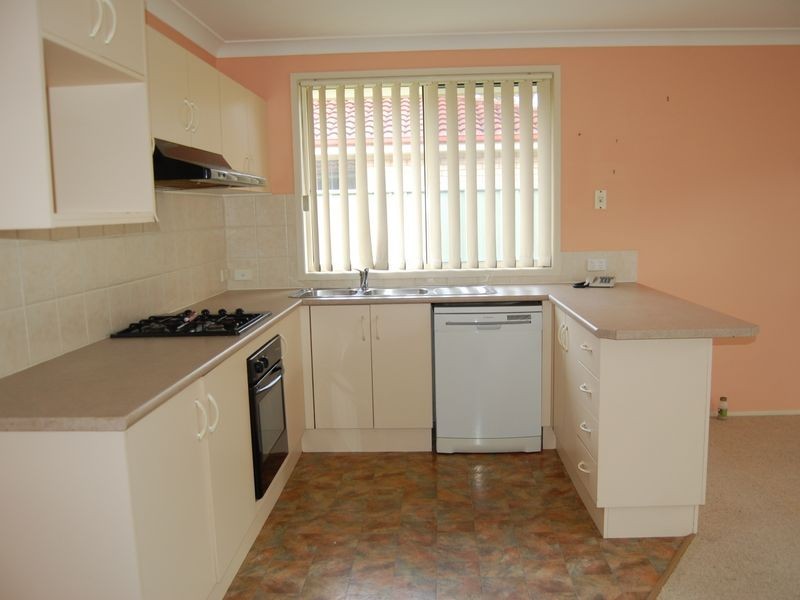 37 Lady Laurel Drive, Blue Haven NSW 2262