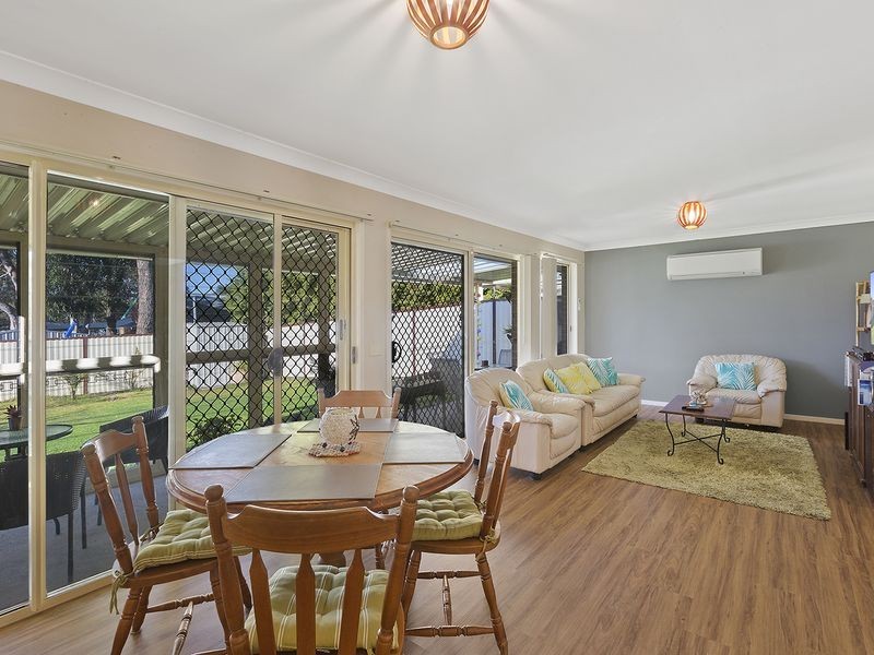 10 Loch Close, Blue Haven NSW 2262