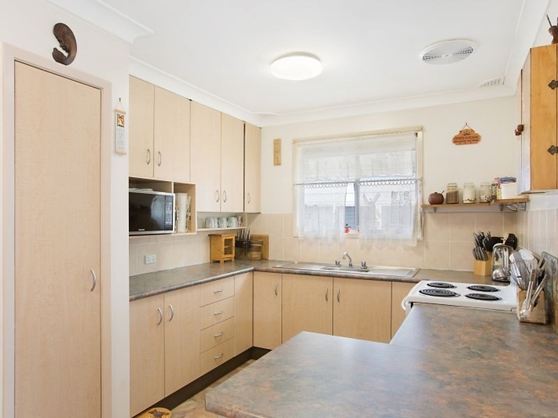 38 Liamena Avenue, San Remo NSW 2262