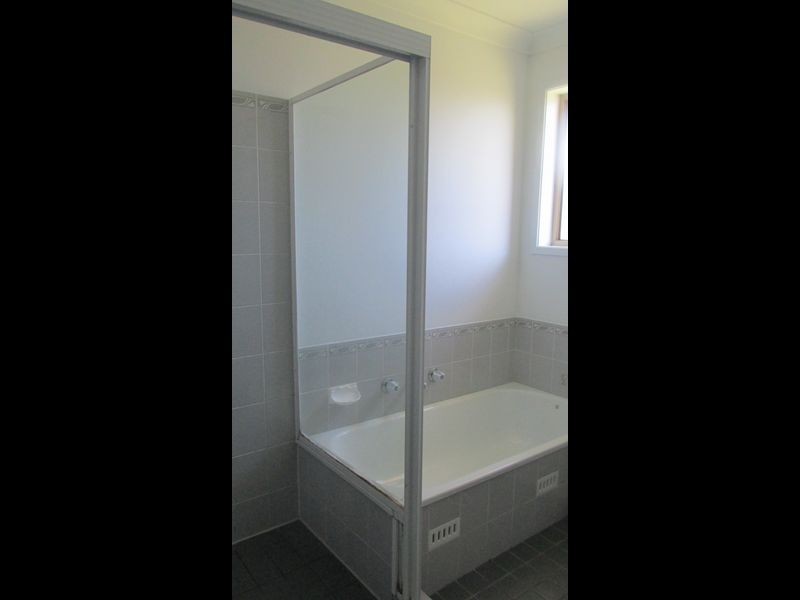 18 Crowe Street, Lake Haven NSW 2263