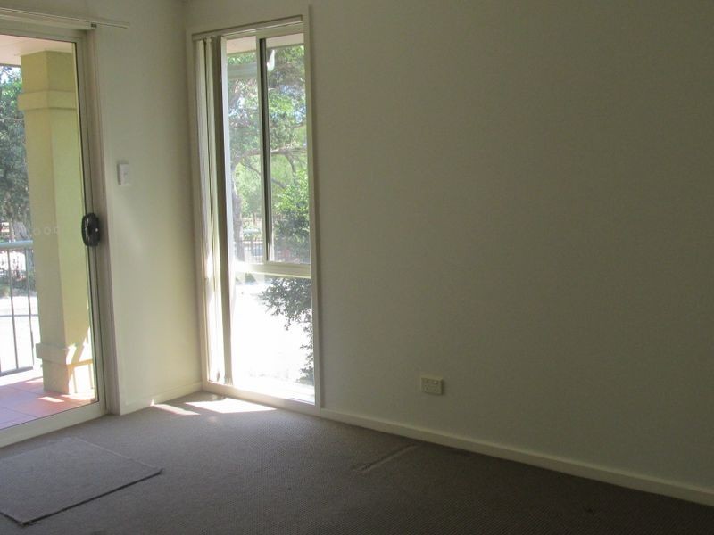 1/2 Jasmine Close, Canton Beach NSW 2263