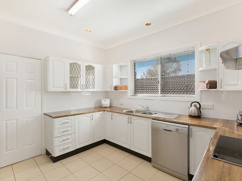 148 Marks Road, Gorokan NSW 2263