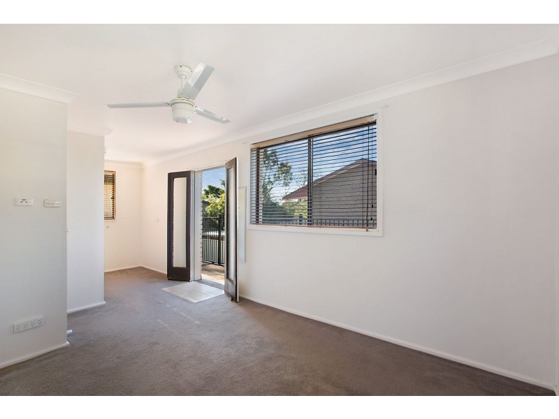 117 Vales Road, Mannering Park NSW 2259