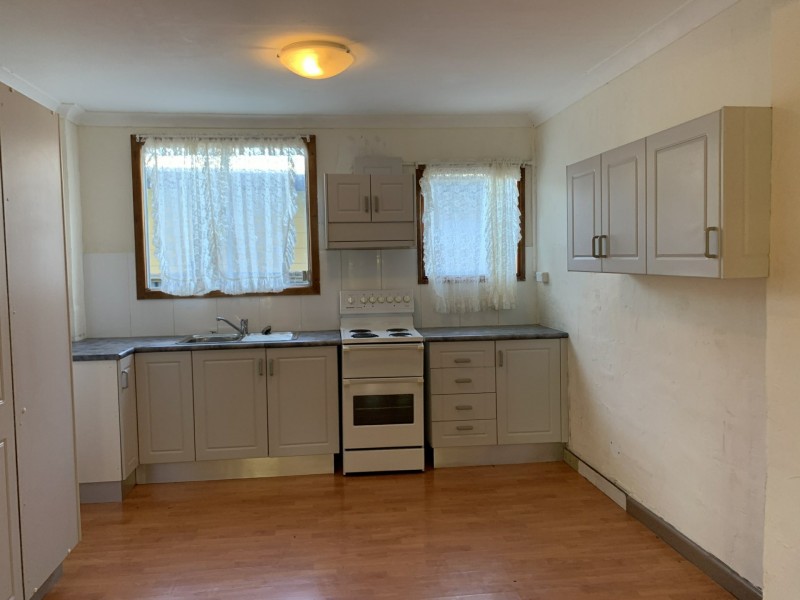 10a January Street, Tuggerawong NSW 2259