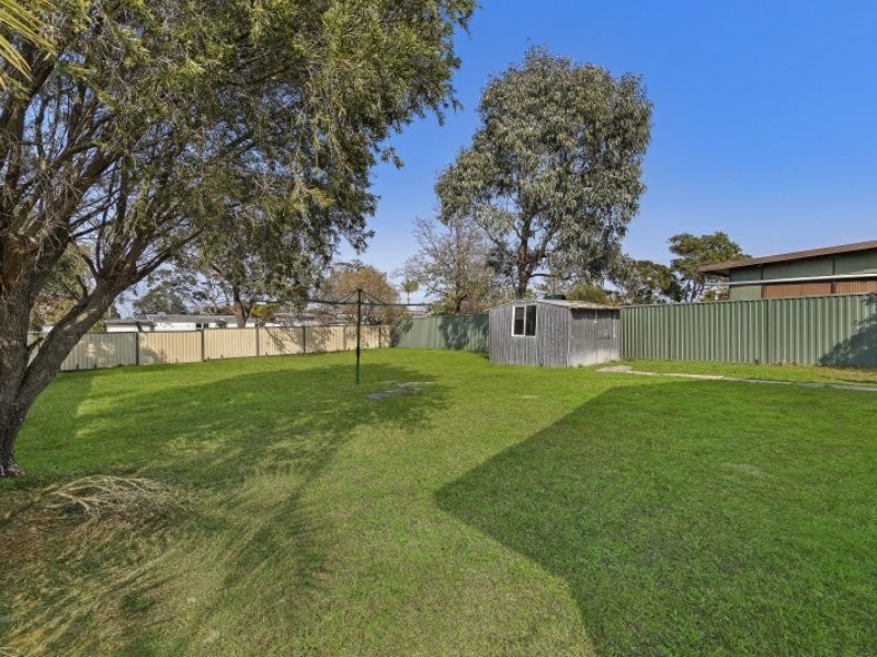 24 Melrose Avenue, Gorokan NSW 2263