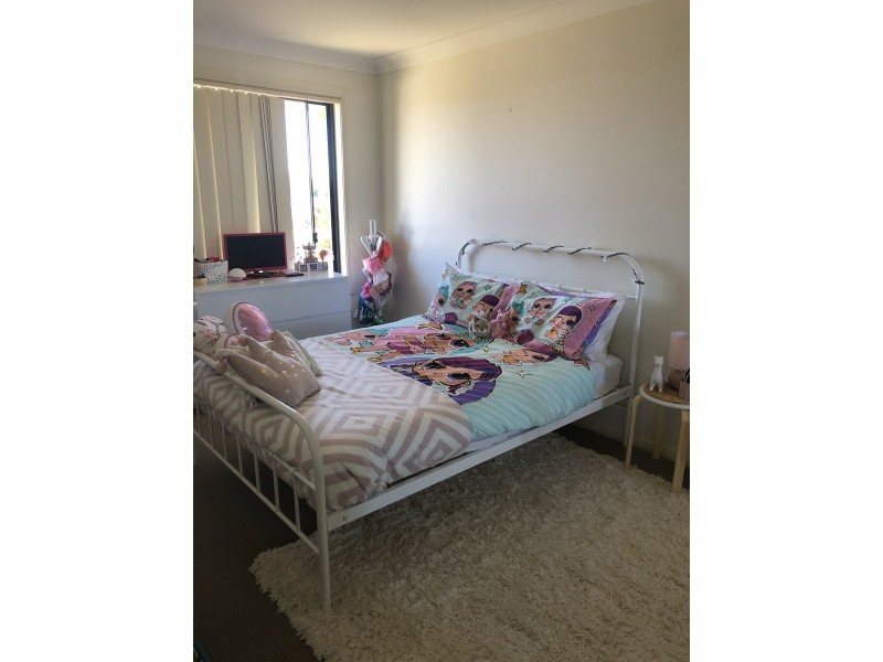 4/10 Harry Close, Blue Haven NSW 2262