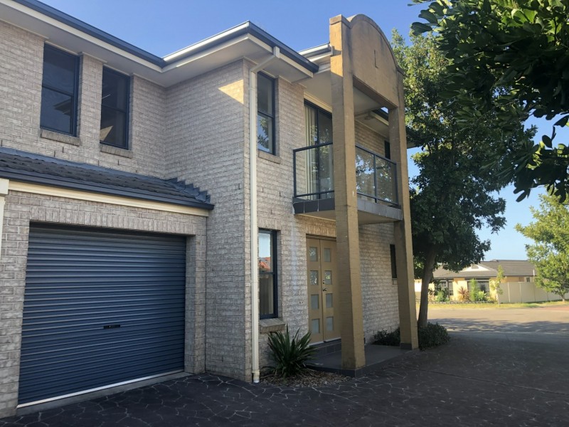 Unit 5/10 Harry Close, Blue Haven NSW 2262