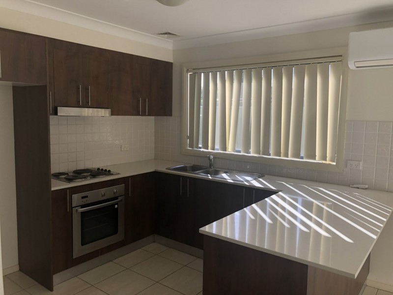 Unit 5/10 Harry Close, Blue Haven NSW 2262