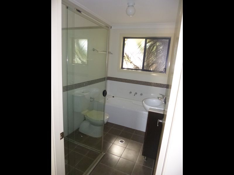 Unit 5/10 Harry Close, Blue Haven NSW 2262