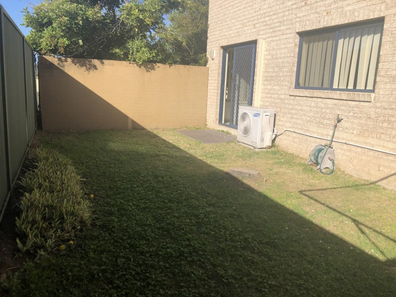 Unit 5/10 Harry Close, Blue Haven NSW 2262