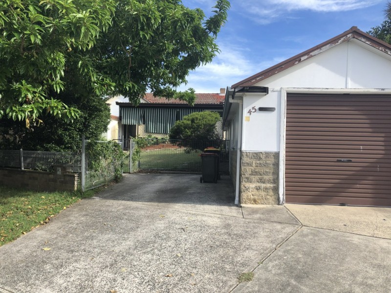 45 Moss Avenue, Toukley NSW 2263