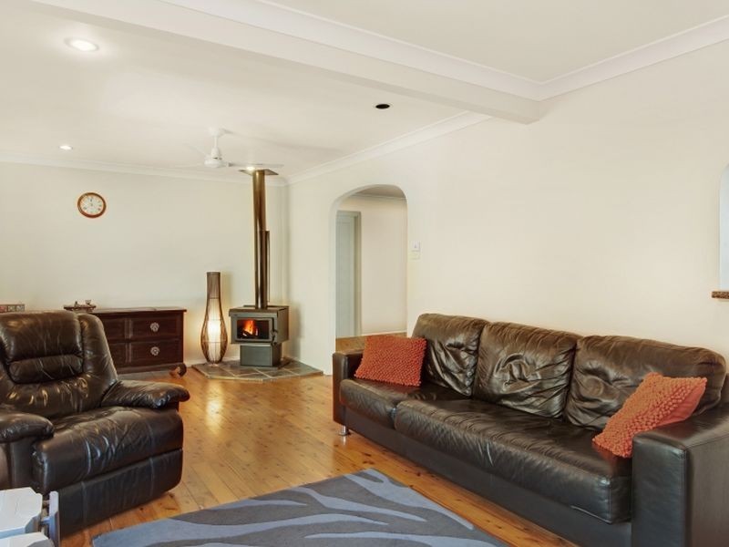 53 Wahroonga Road, Kanwal NSW 2259