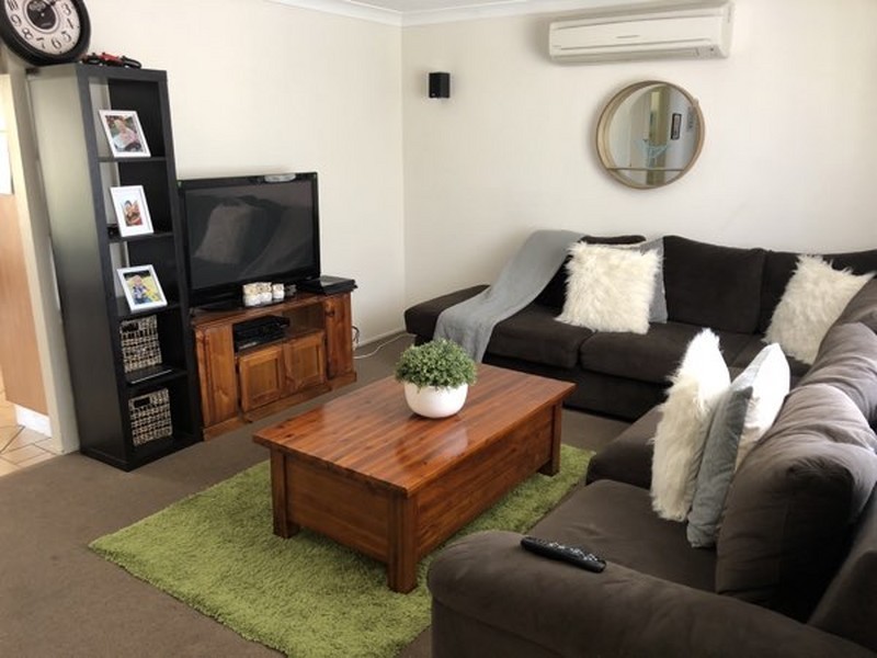 16 Merinda Avenue, Charmhaven NSW 2263