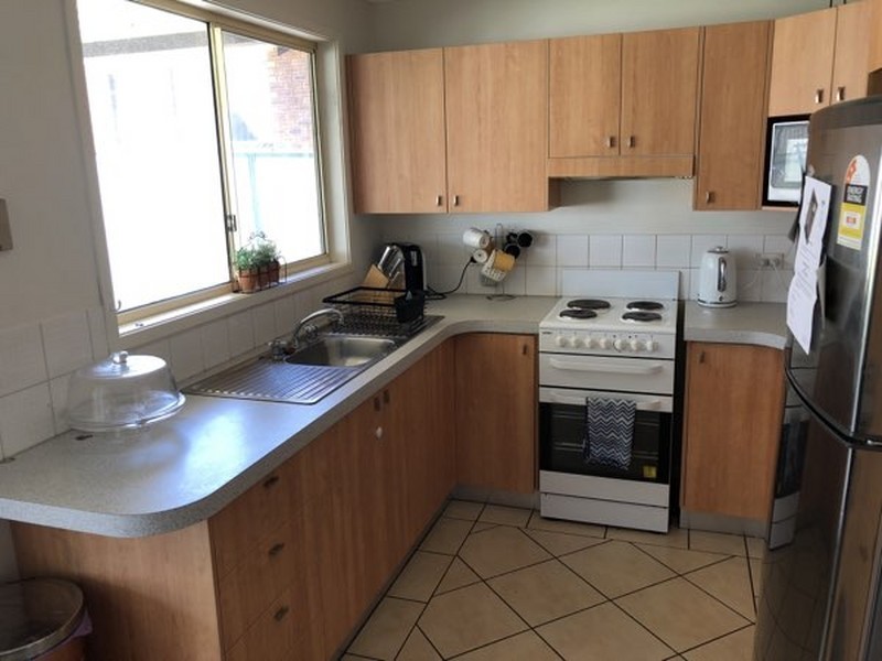 16 Merinda Avenue, Charmhaven NSW 2263