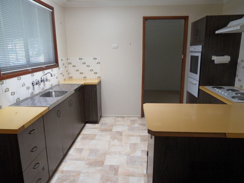 47 Melrose Avenue, Gorokan NSW 2263