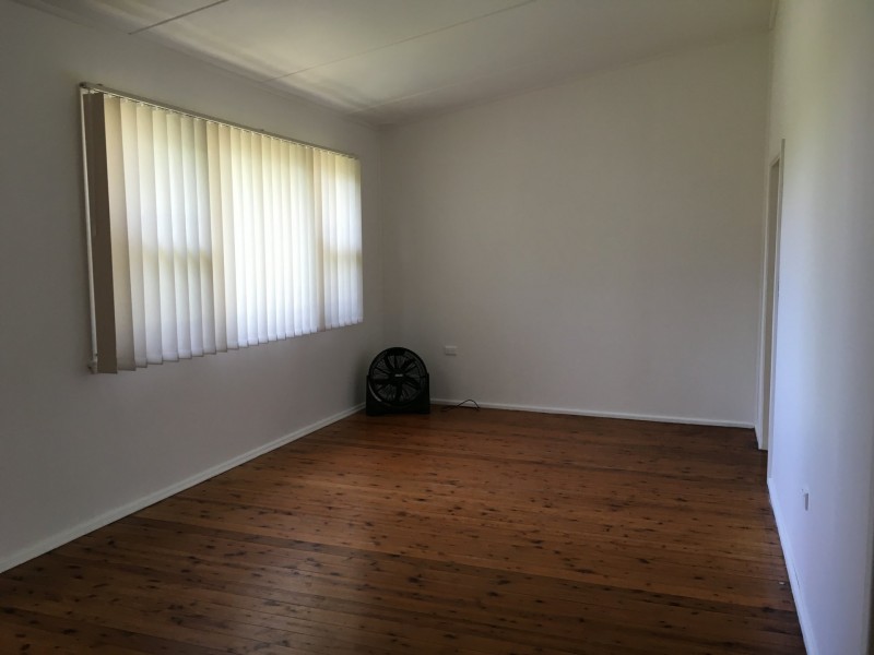 4 Beachcomber Parade, Toukley NSW 2263