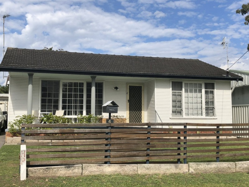 4 Brennon Road, Gorokan NSW 2263