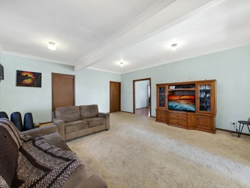 82 Main Road, Toukley NSW 2263