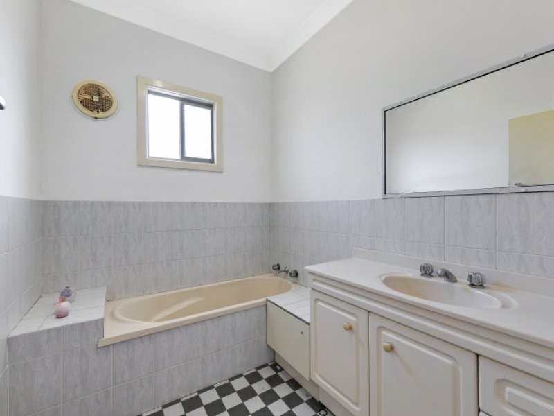 82 Main Road, Toukley NSW 2263