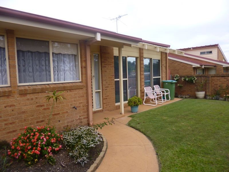 10 Kaye Avenue, Kanwal NSW 2259