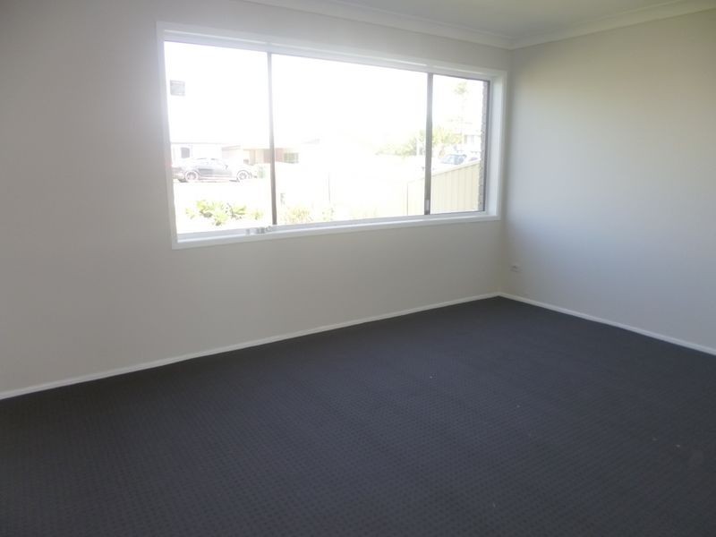 37 Woolana Avenue, Budgewoi NSW 2262