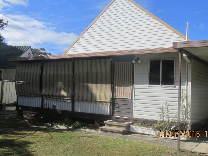 36 Natuna Avenue, Budgewoi NSW 2262