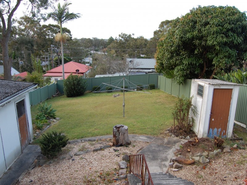 35 Kailua Avenue, Budgewoi NSW 2262