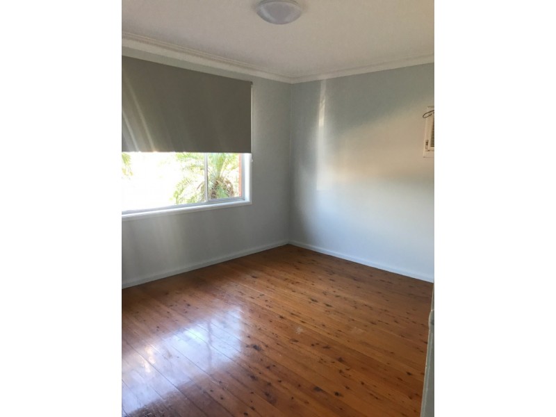 16 Crown Street, Toukley NSW 2263