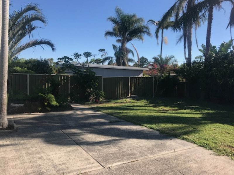 16 Crown Street, Toukley NSW 2263