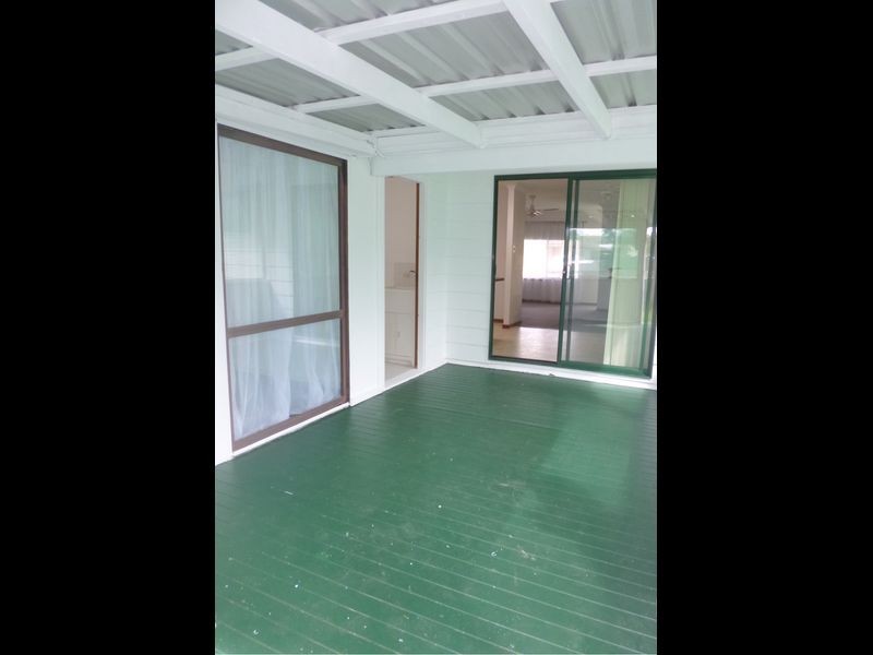 5 Penguin Road, Blue Haven NSW 2262