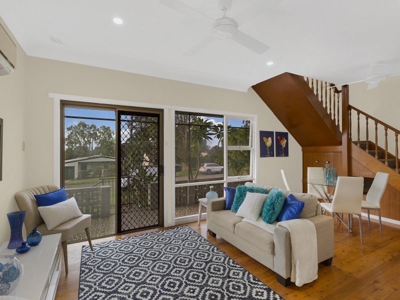 15 Greenway Avenue, Mannering Park NSW 2259