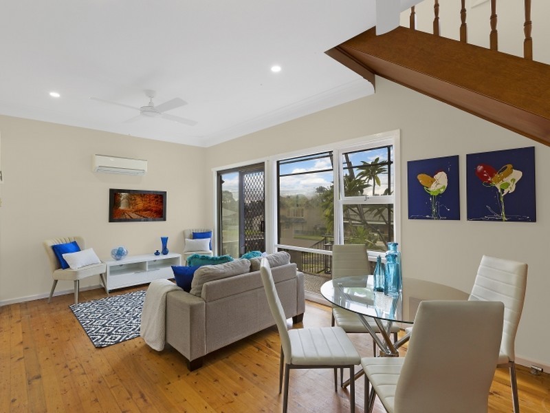 15 Greenway Avenue, Mannering Park NSW 2259