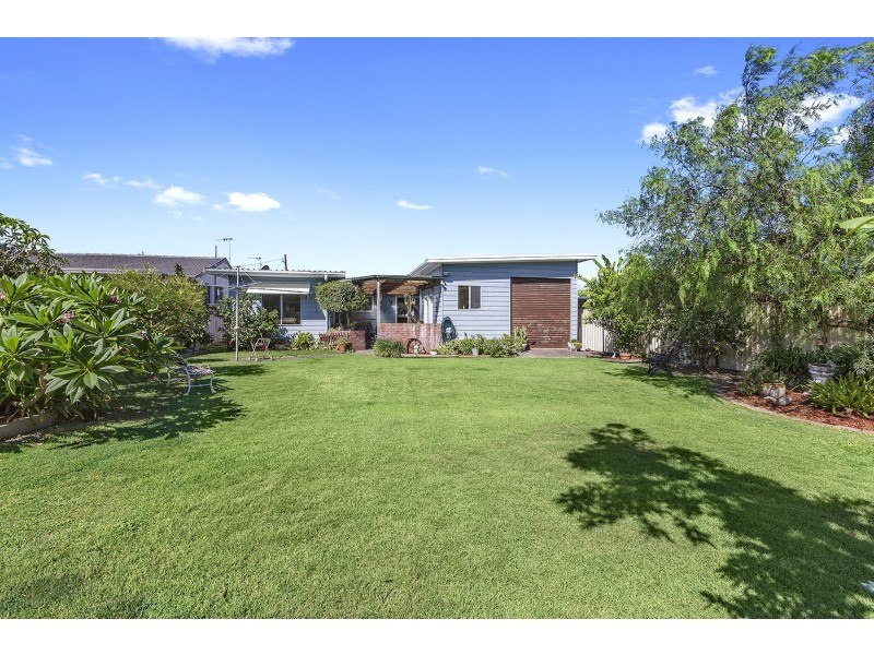 40 Wall Road, Gorokan NSW 2263