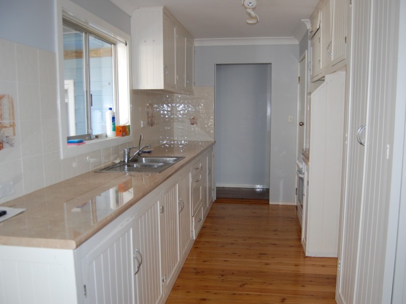 40 Wall Road, Gorokan NSW 2263