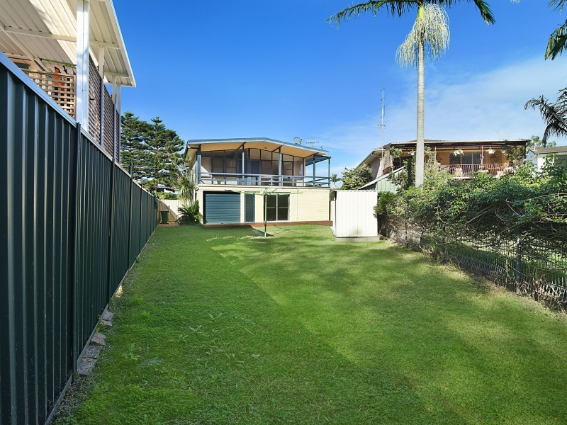 101 Natuna Avenue, Budgewoi NSW 2262