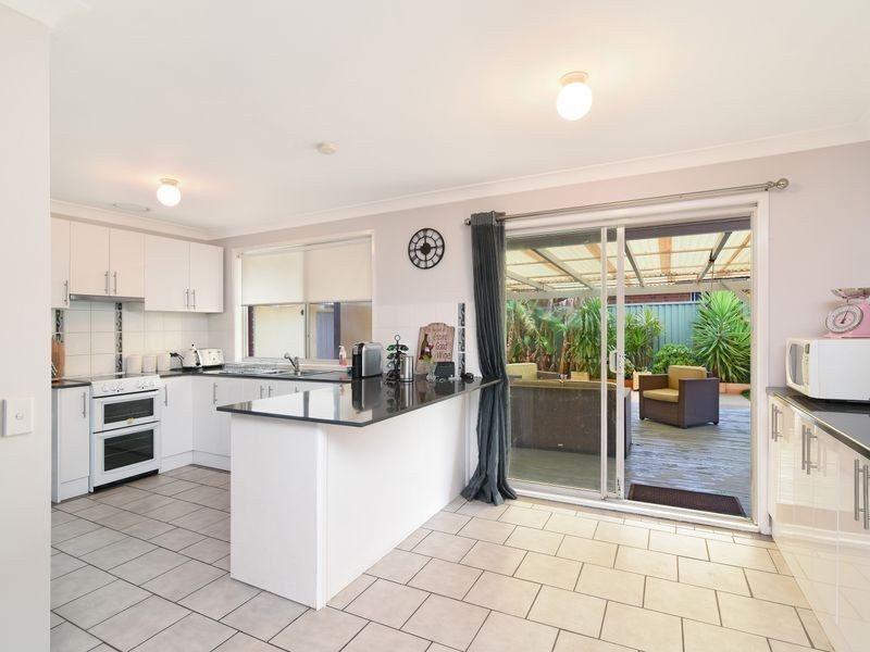 2 Gorokan Drive, Lake Haven NSW 2263