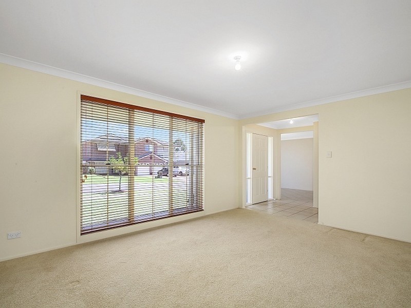 1 Fernlee Court, Woongarrah NSW 2259