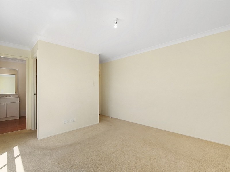 1 Fernlee Court, Woongarrah NSW 2259