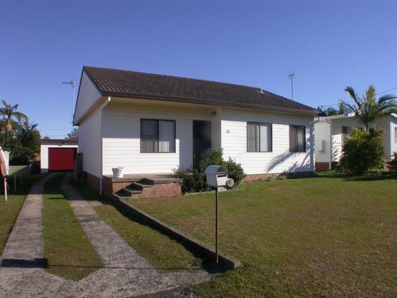 12 Crown Street, Toukley NSW 2263