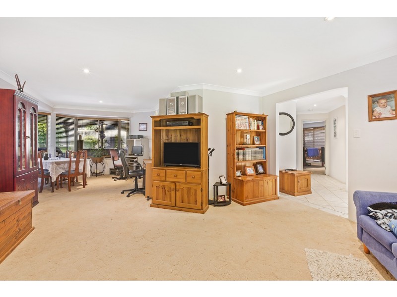 22 Ivory Crescent, Woongarrah NSW 2259