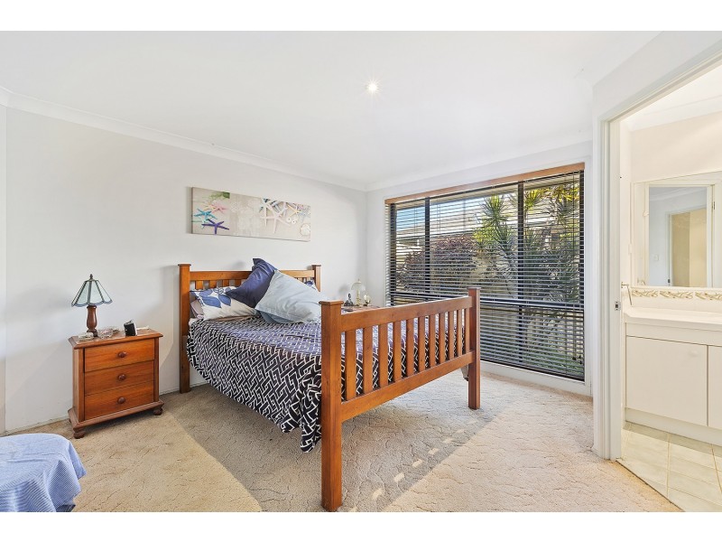 22 Ivory Crescent, Woongarrah NSW 2259