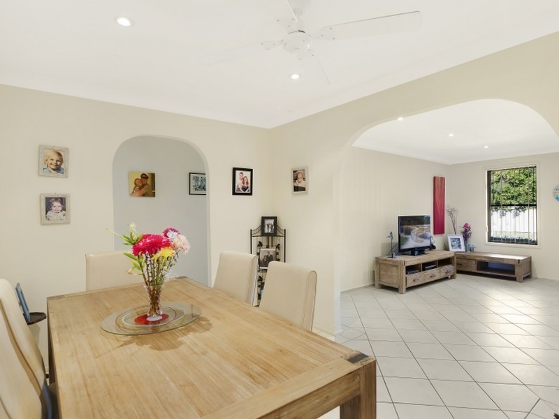 2 Karangal Crescent, Buff Point NSW 2262