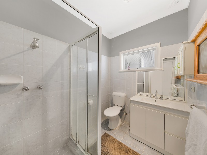 2 Fourth Avenue, Toukley NSW 2263