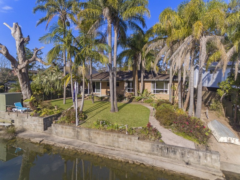 42 Turner Close, Blue Haven NSW 2262