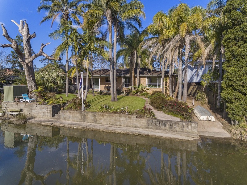 42 Turner Close, Blue Haven NSW 2262