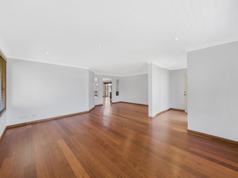 18 Foxtail Crescent, Woongarrah NSW 2259
