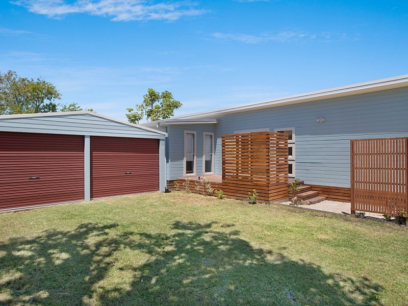 11A Holmes Ave, Toukley NSW 2263