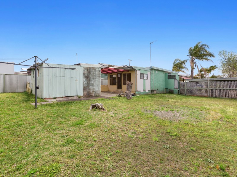 32 Georgina Avenue, Gorokan NSW 2263